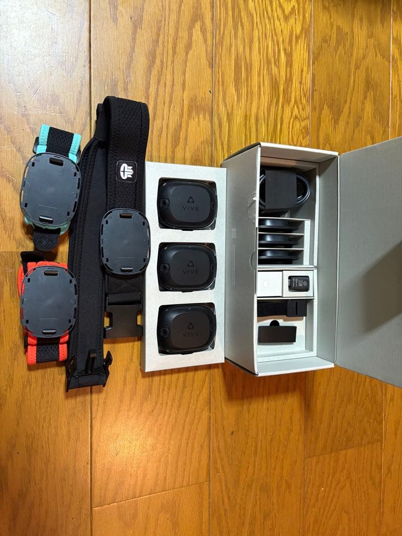 その他 VIVE ultimate tracker