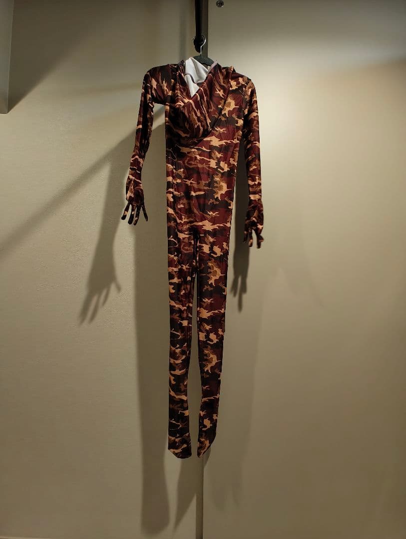 ひ*ん様 ☆　女性サイズ・ボルドー迷彩全身タイツ　☆　ZENTAI、コスプレ、戦