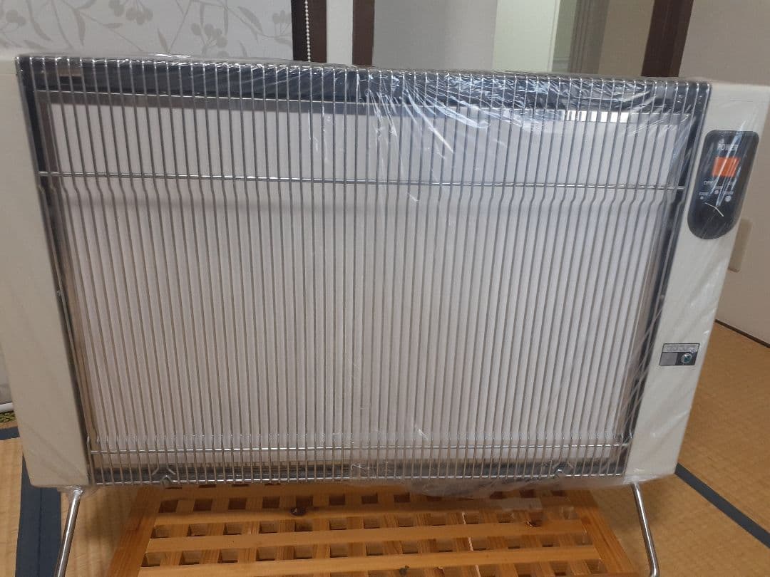 美品　サンラメラ1200W型(122)　遠赤外線セラミックパネルヒーター