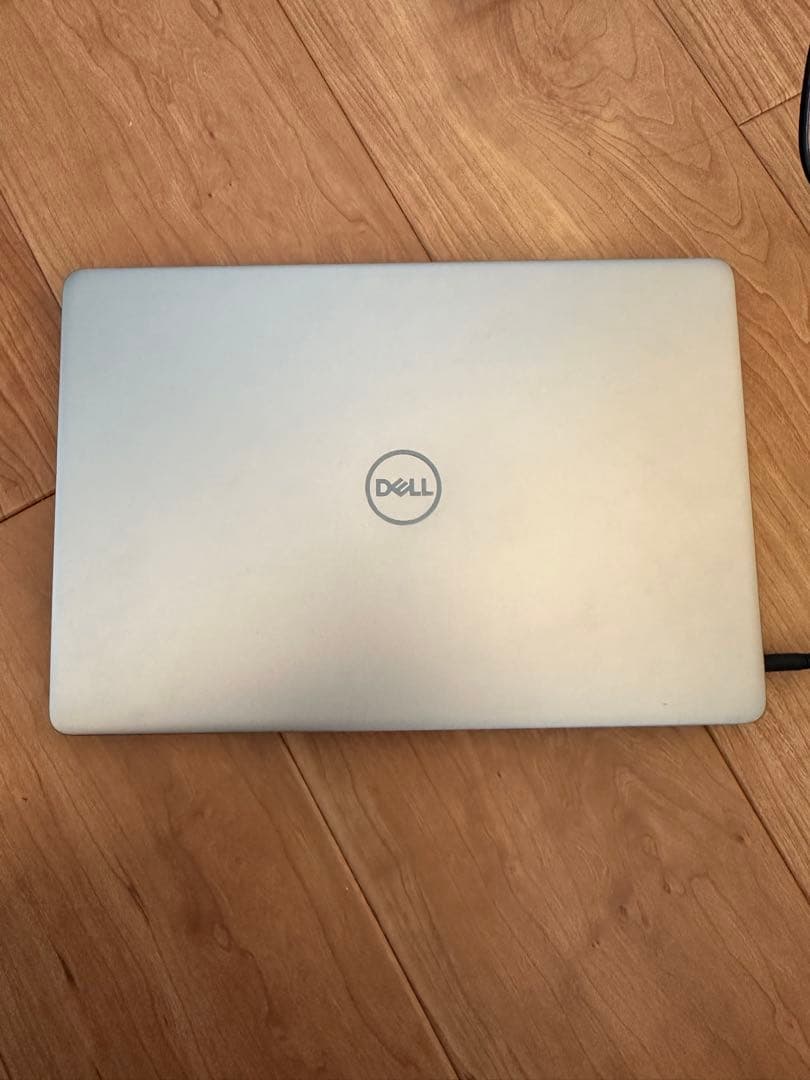 DELL ノートPC シルバー