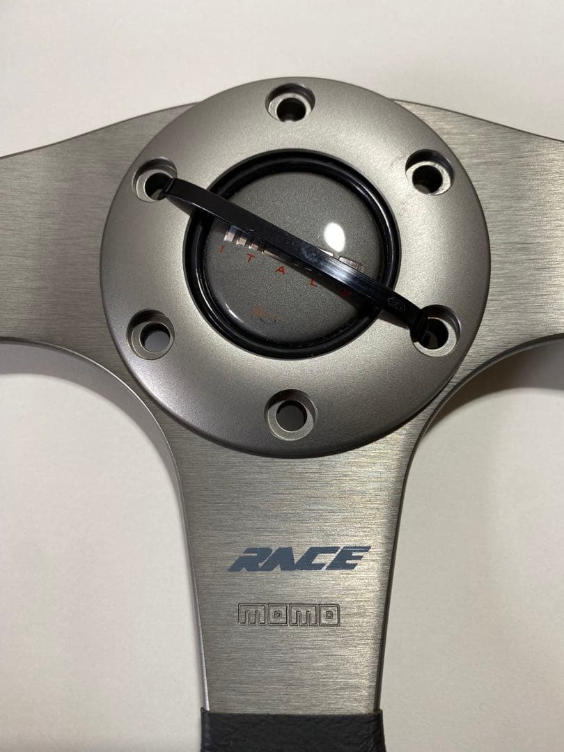 MOMO RACE ステアリング 35 ф