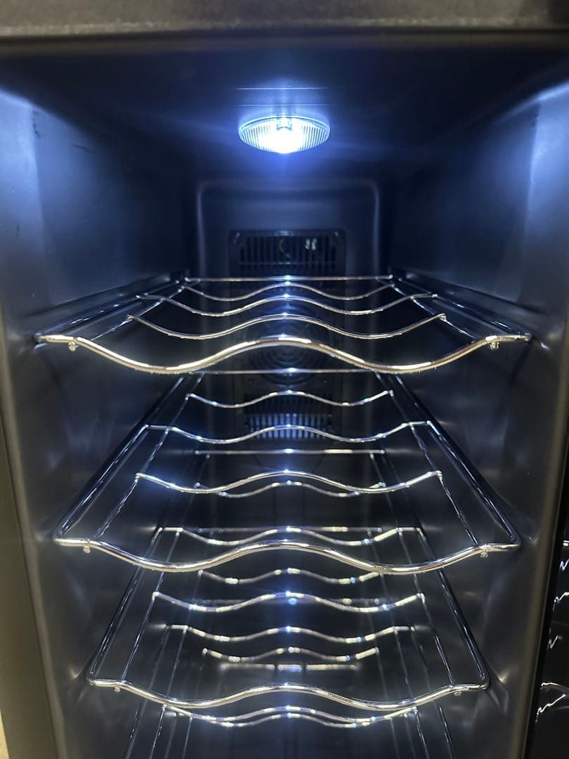 【アイリスオーヤマ】ワインセラー 12本33L ペルチェ式 PWC-331P-B