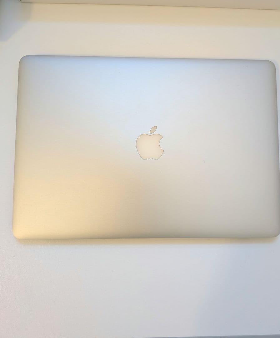 MacBook Pro 15インチ i7 2.8 GHz​16GB 512GB