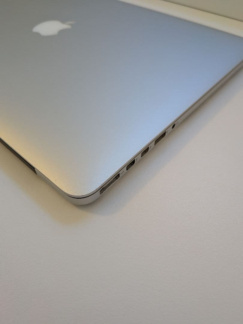 MacBook Pro 15インチ i7 2.8 GHz​16GB 512GB