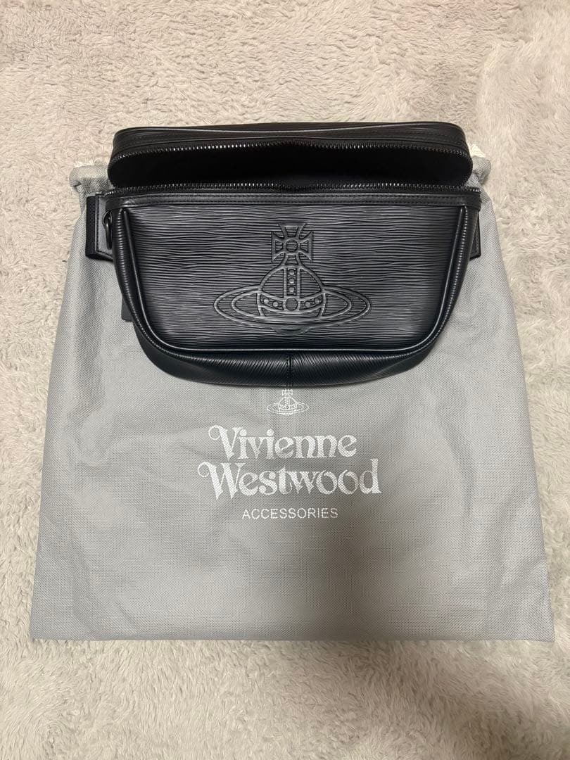 Vivienne Westwood ブラック ボディバッグ