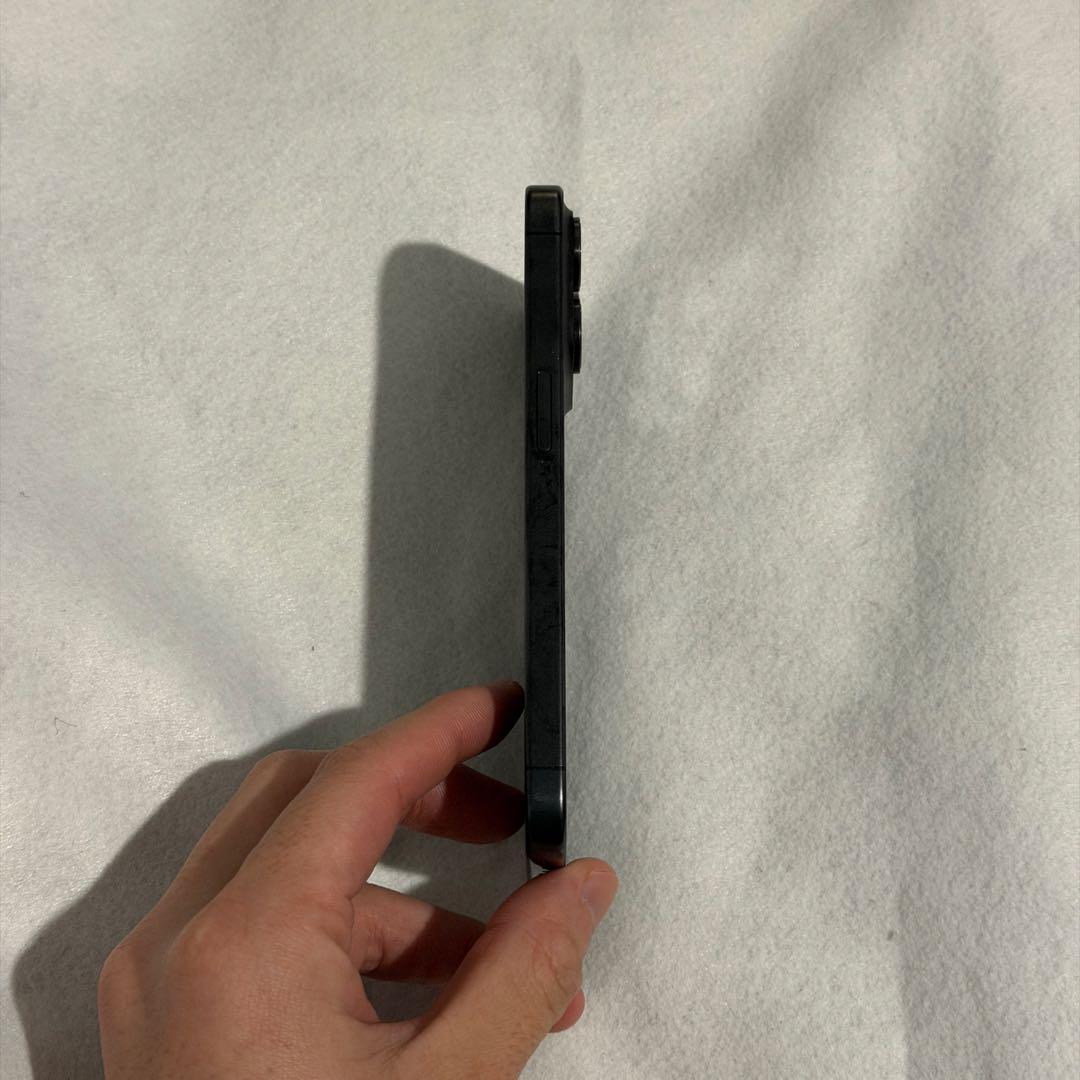 iPhone 15 Pro 256GB ブラック SIMフリー