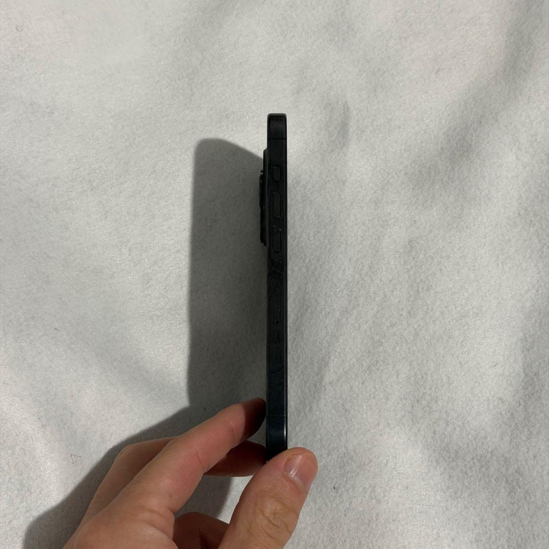 iPhone 15 Pro 256GB ブラック SIMフリー