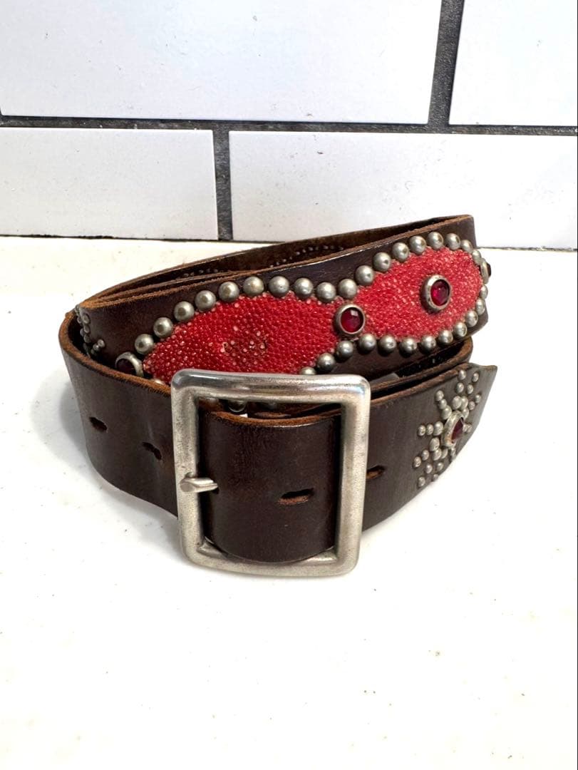 【早い者勝ち！希少】HTC エイ革スタッズベルト32インチ レッドスティングレイ