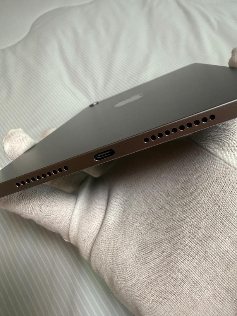 ぴ*ん様 【ほぼ新品】Apple iPad mini（A17Pro）Wi-Fi