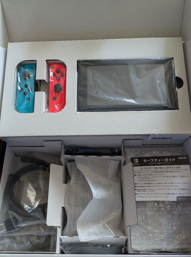 任天堂 Nintendo Switch ネオンブルー/ネオンレッド 本体 外箱付