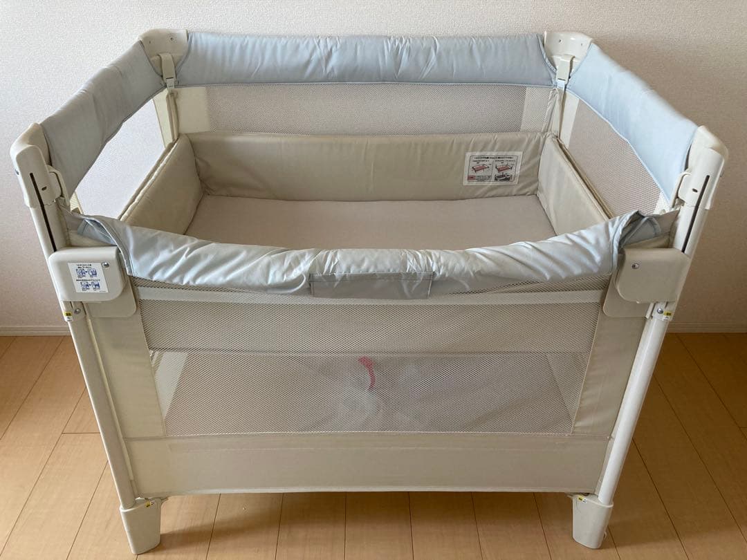 【あり⭐︎さん専用】アップリカ ココネルエアー　ホワイトグレー　ベビーベッド