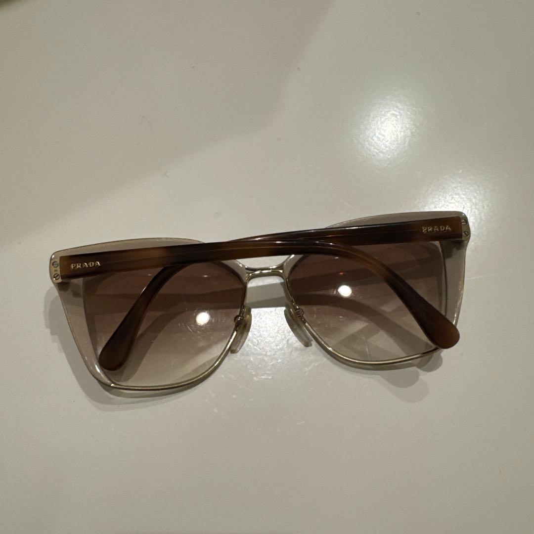 PRADA キャットアイ サングラス ゴールド