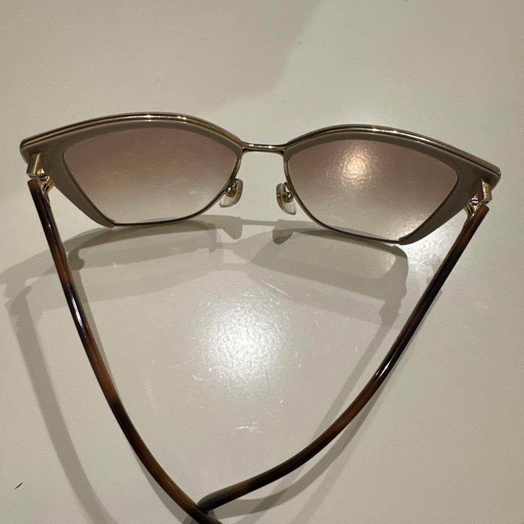 PRADA キャットアイ サングラス ゴールド