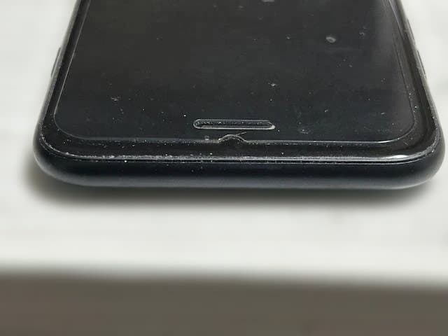 ■Apple iPhone SE 64GB（SIMフリー）