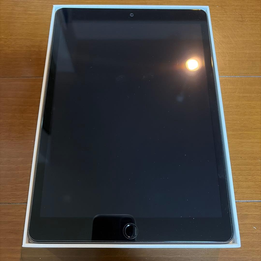 iPad 第9世代 256GB スペースグレイ　Wi-Fiモデル その他2点