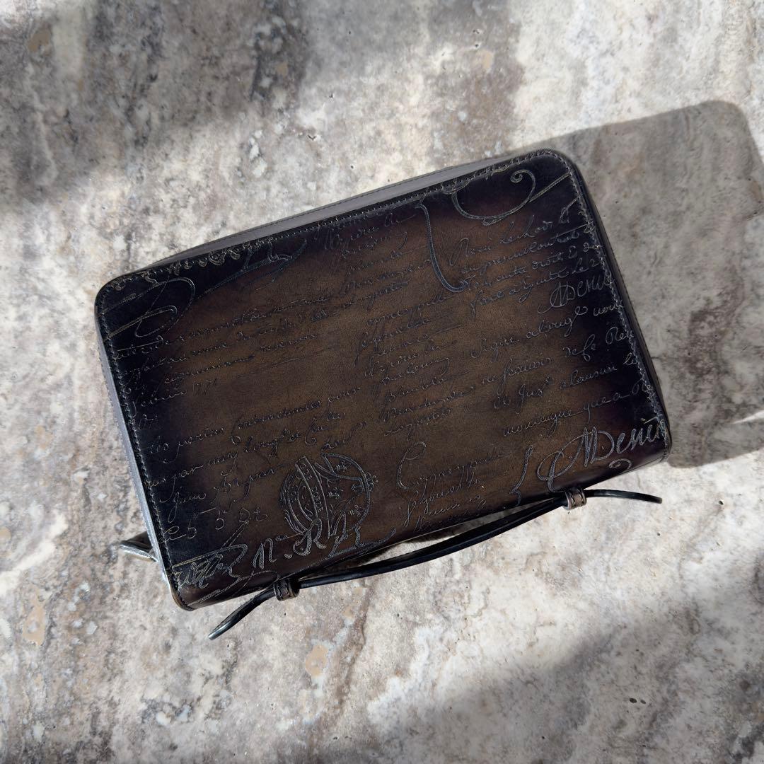 最新型 定価34.5万円 ベルルッティ イタウバワイド スクリットレザー長財布