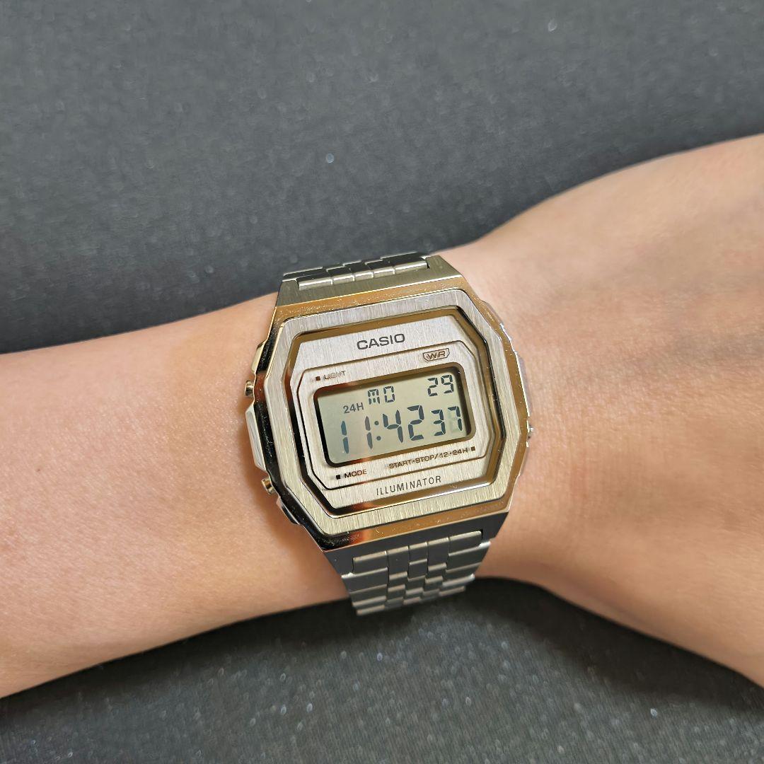 CASIO カシオ A1000A-7JF デジタル腕時計 シルバー