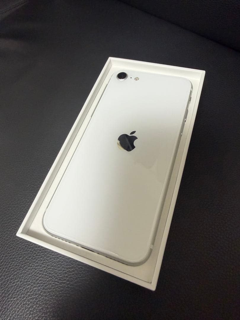 iPhone SE (第2世代) ホワイト 本体 64GB SIMフリー