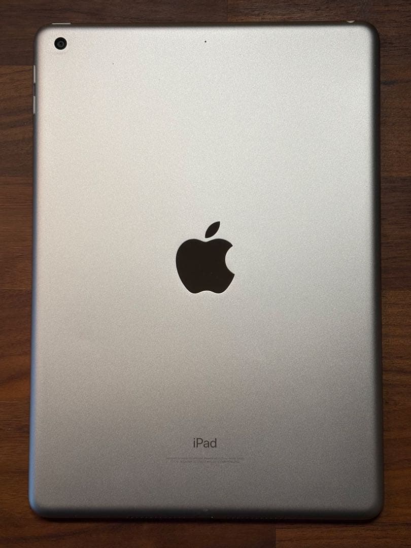 iPad第6世代 9.7インチ 128GB Wi-Fi シルバー