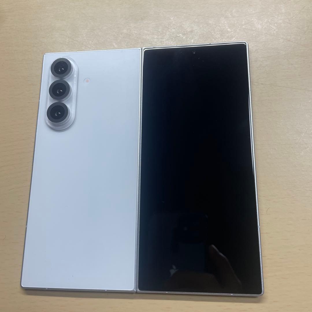 Galaxy Z Fold7 ホワイト　モックアップ　模型