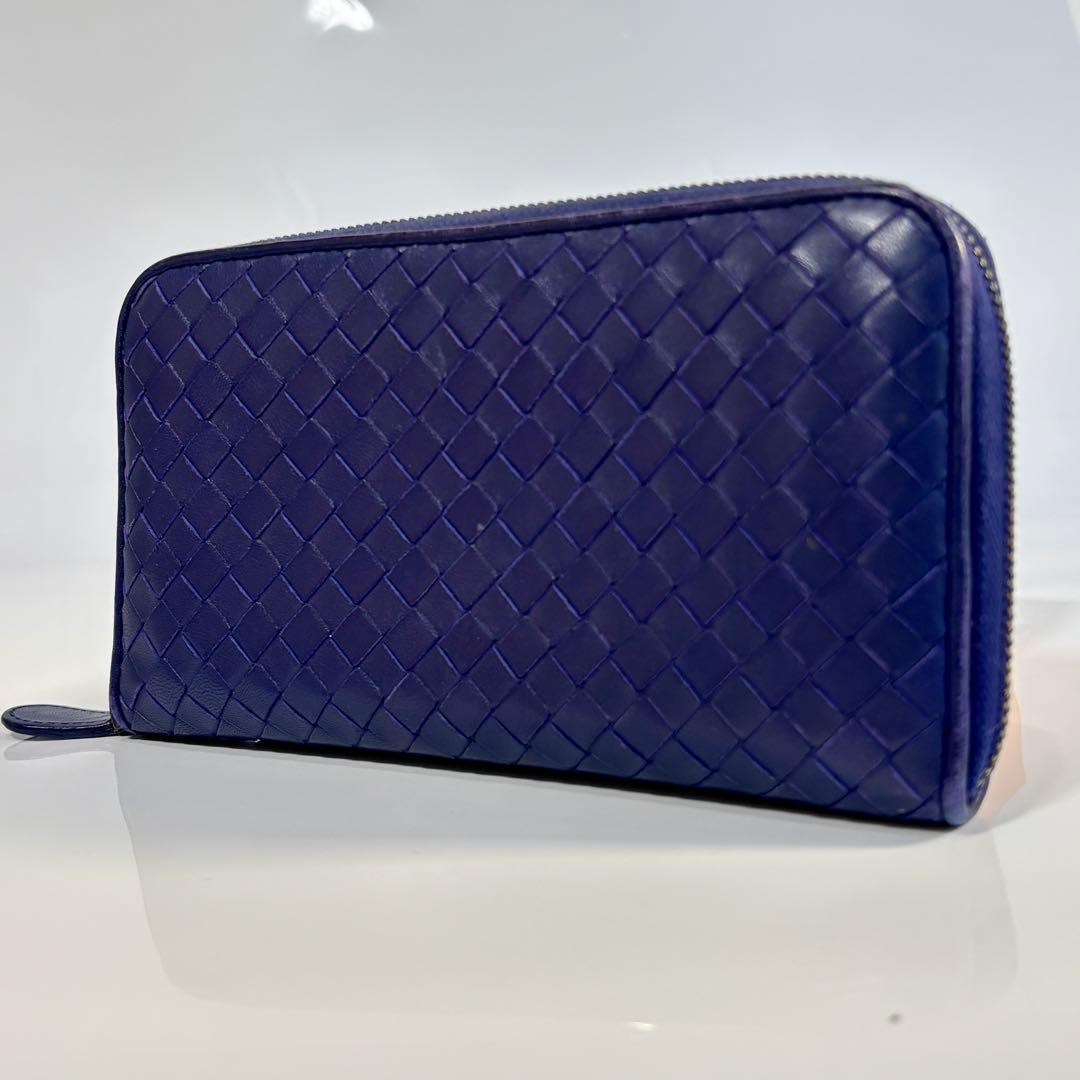 美品 ボッテガヴェネタ イントレチャート 長財布 ラウンドファスナー ブルー系