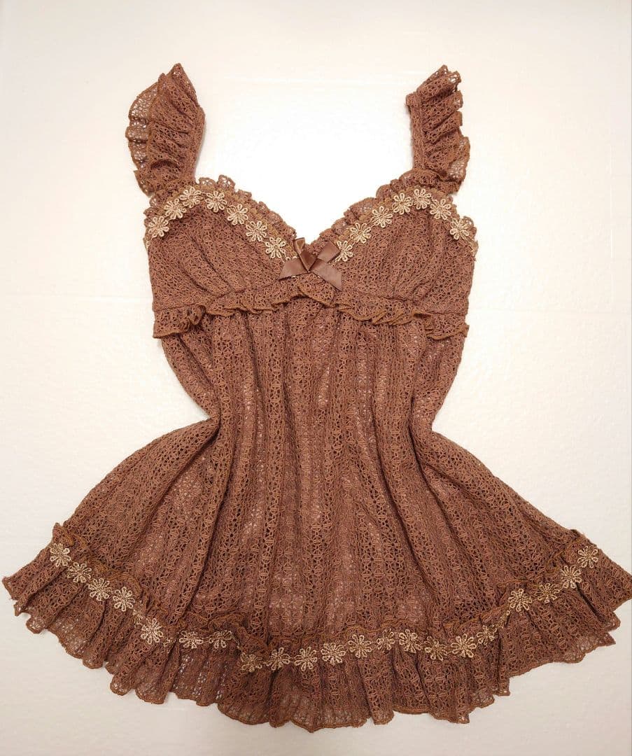 新品 タグ付き LIZLISA ブラウン フリル付きキャミソール