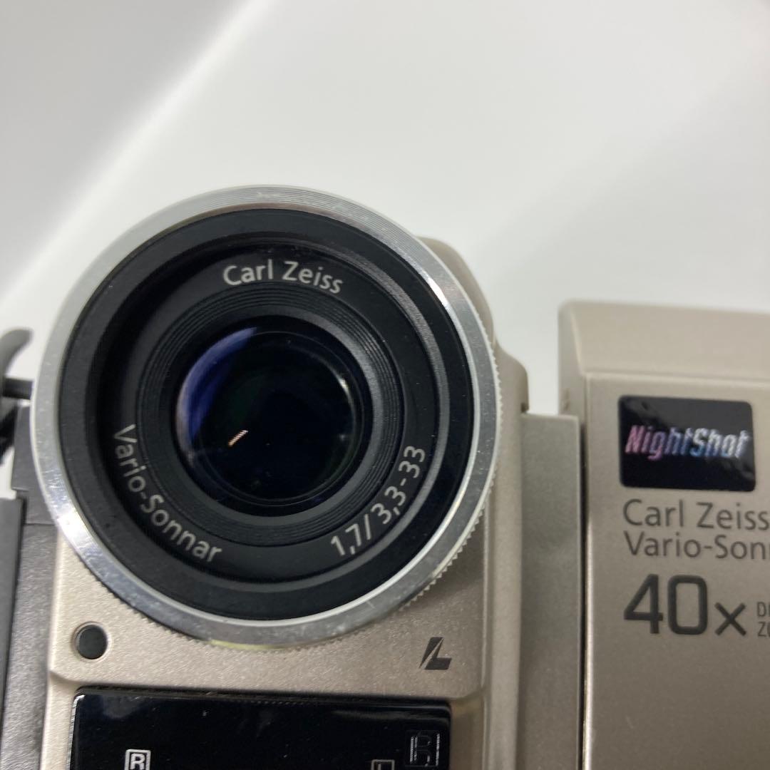 ビデオカメラ e585d40tn Sony Handycam DCR-TRV10