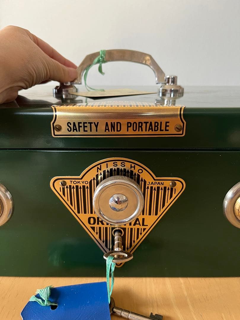 タイムセール‼️ 美品　大型　手持ち金庫【未使用品】ベル音機能あり