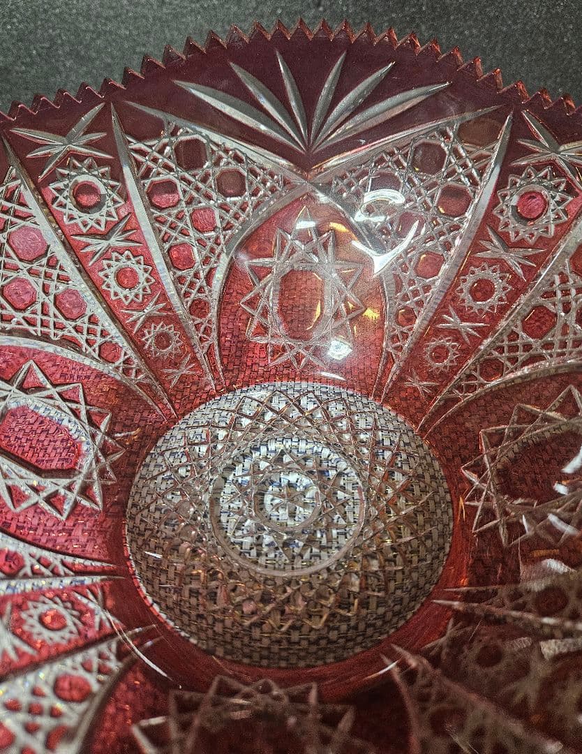 輸入品フランス製　赤被せ　クリスタル　カットガラスボール　切子ボール　オブジェ
