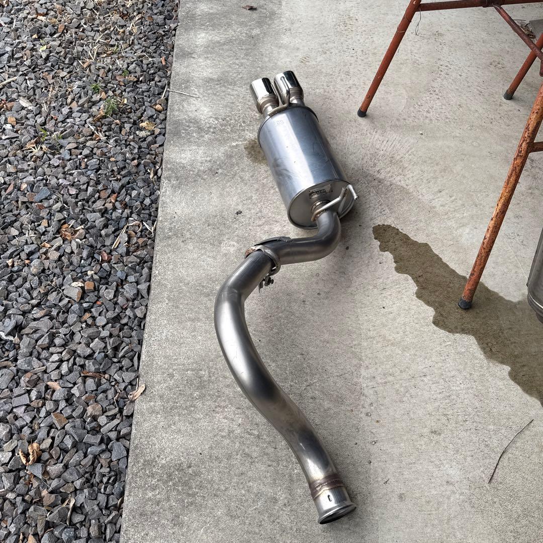 ランクル200ZXにて使用　　中期、後期モデリスタマフラー