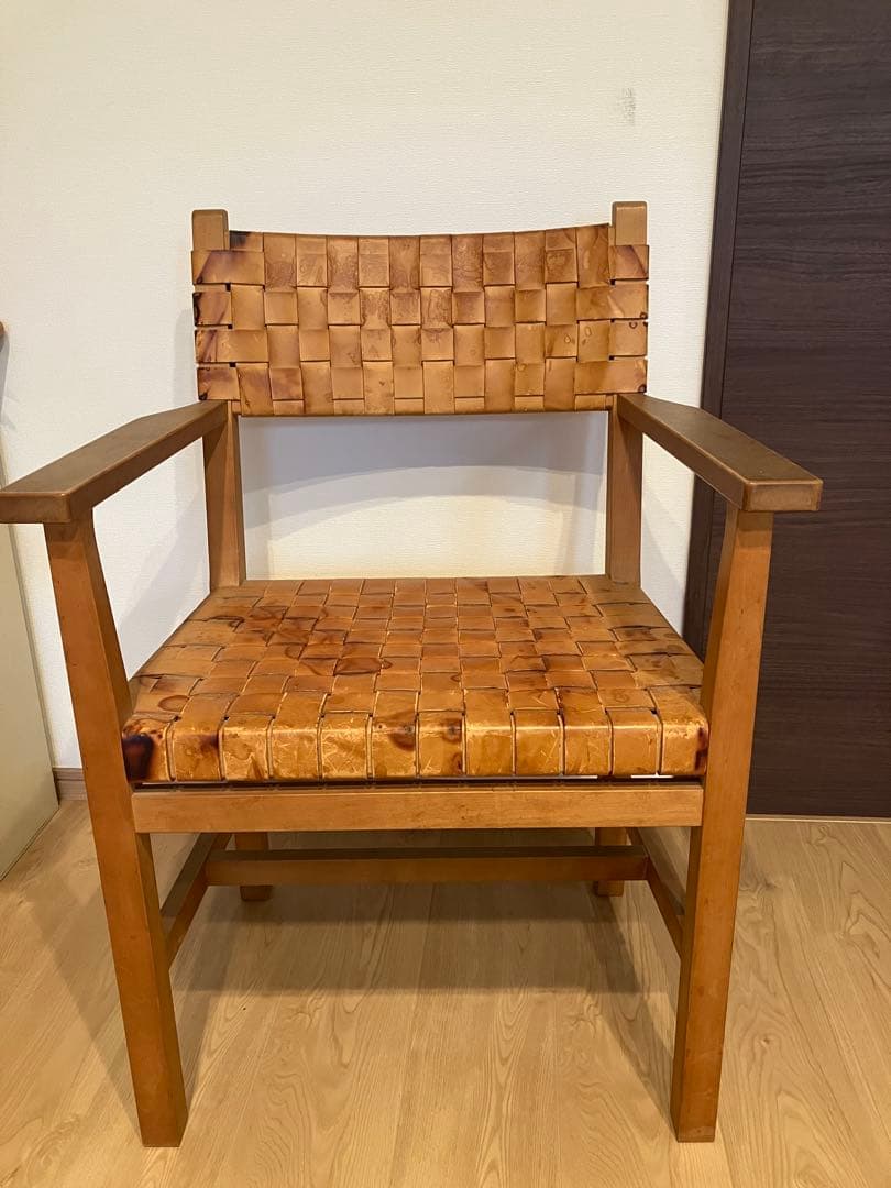 『なな様』北の住まい設計社　ラスティックアームチェア①