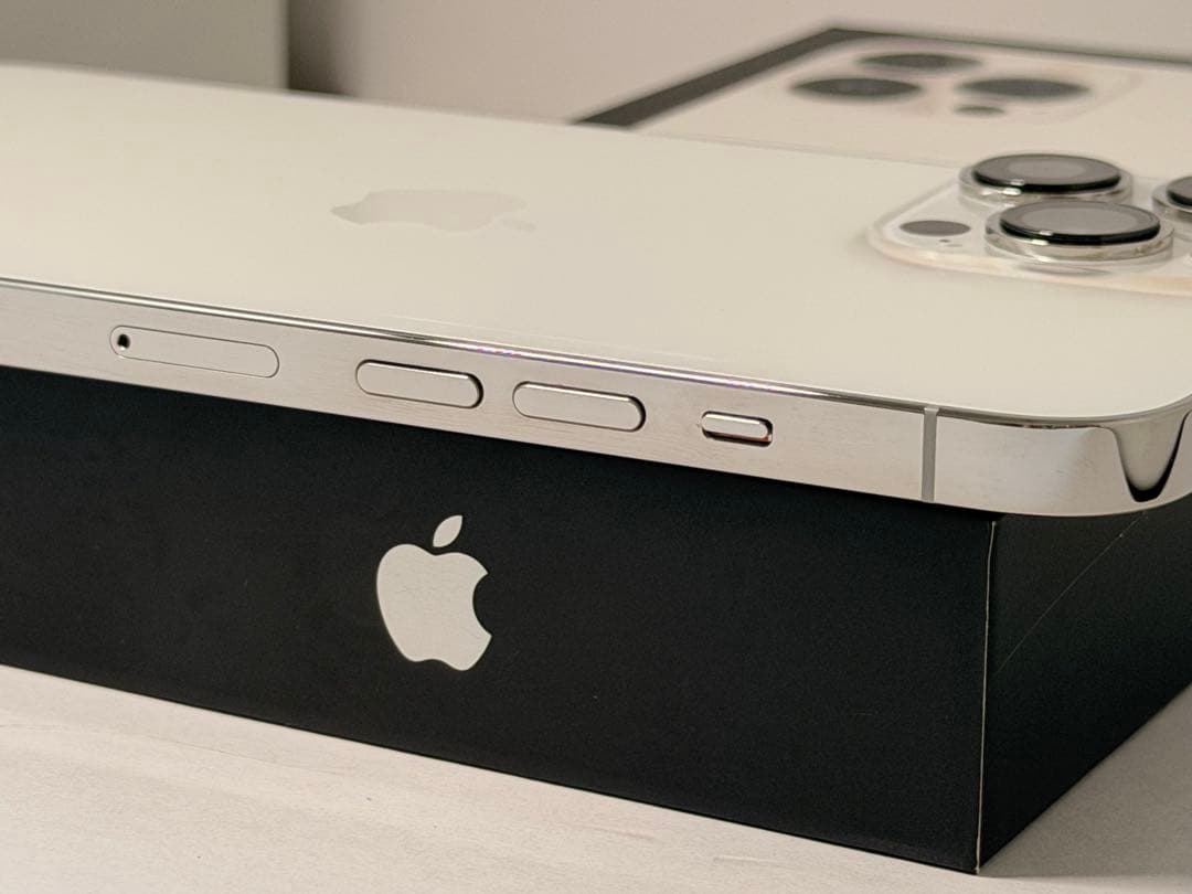 Apple iPhone 13 Pro MAX シルバー 本体