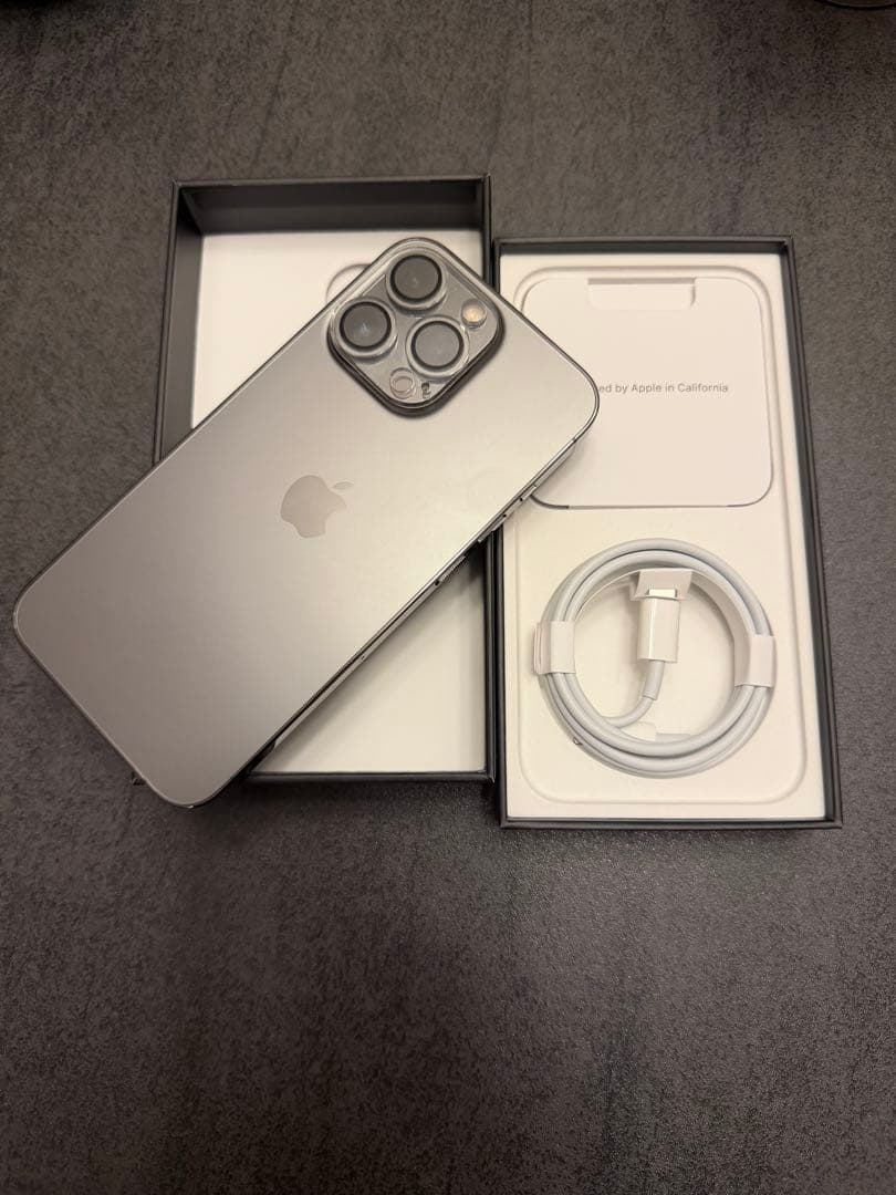 美品　iPhone 13Pro 256GB グラファイト SIMフリー