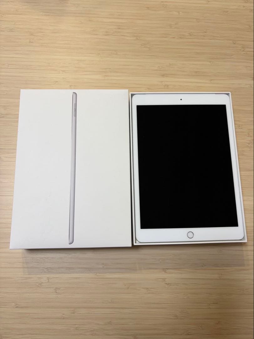 iPad 第8世代　32GB
