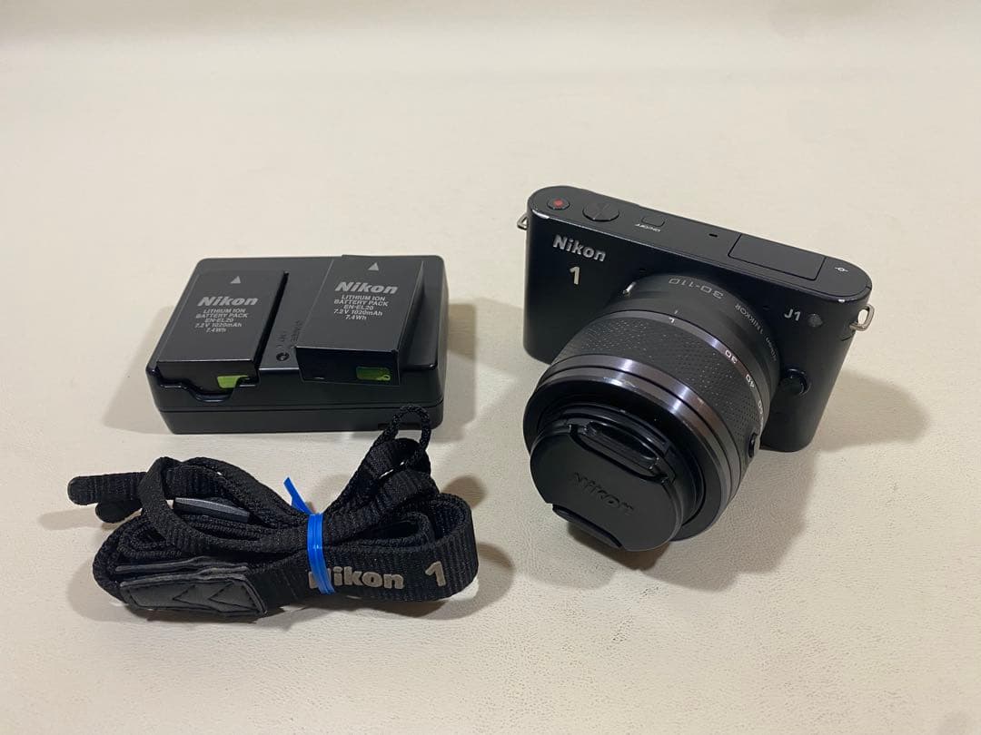 Nikon 1 J1 コンパクトデジタルカメラ