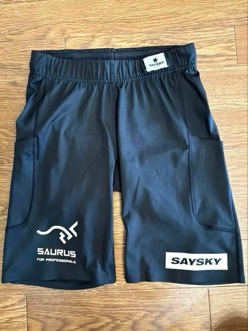 SAYSKY SAURUS ランニング ハーフタイツ メンズ XS 【超美品】