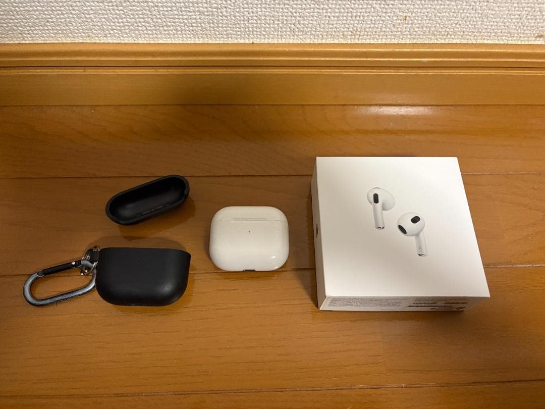 AirPods (第3世代) 本体 + ケース