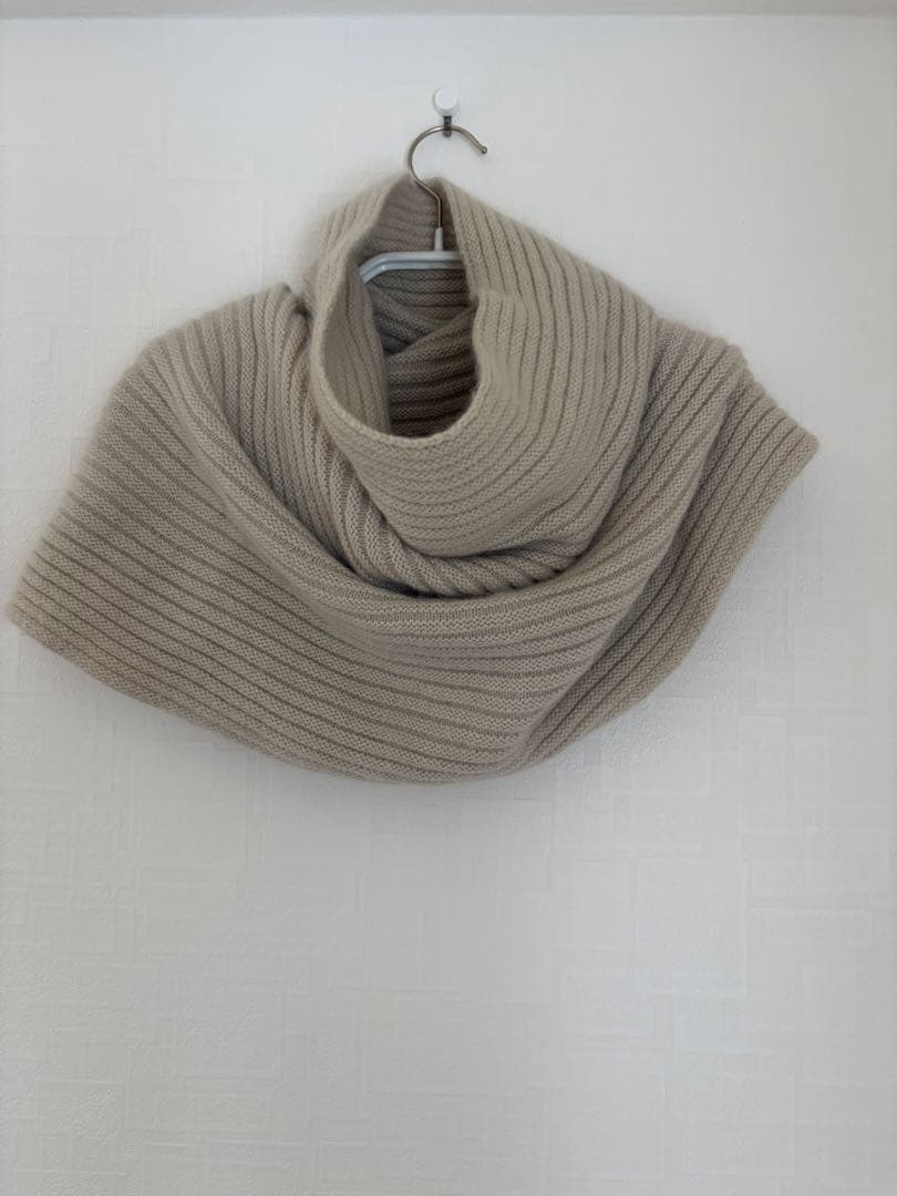 evam eva vie カシミヤ100%リブ編み ベージュ スヌード