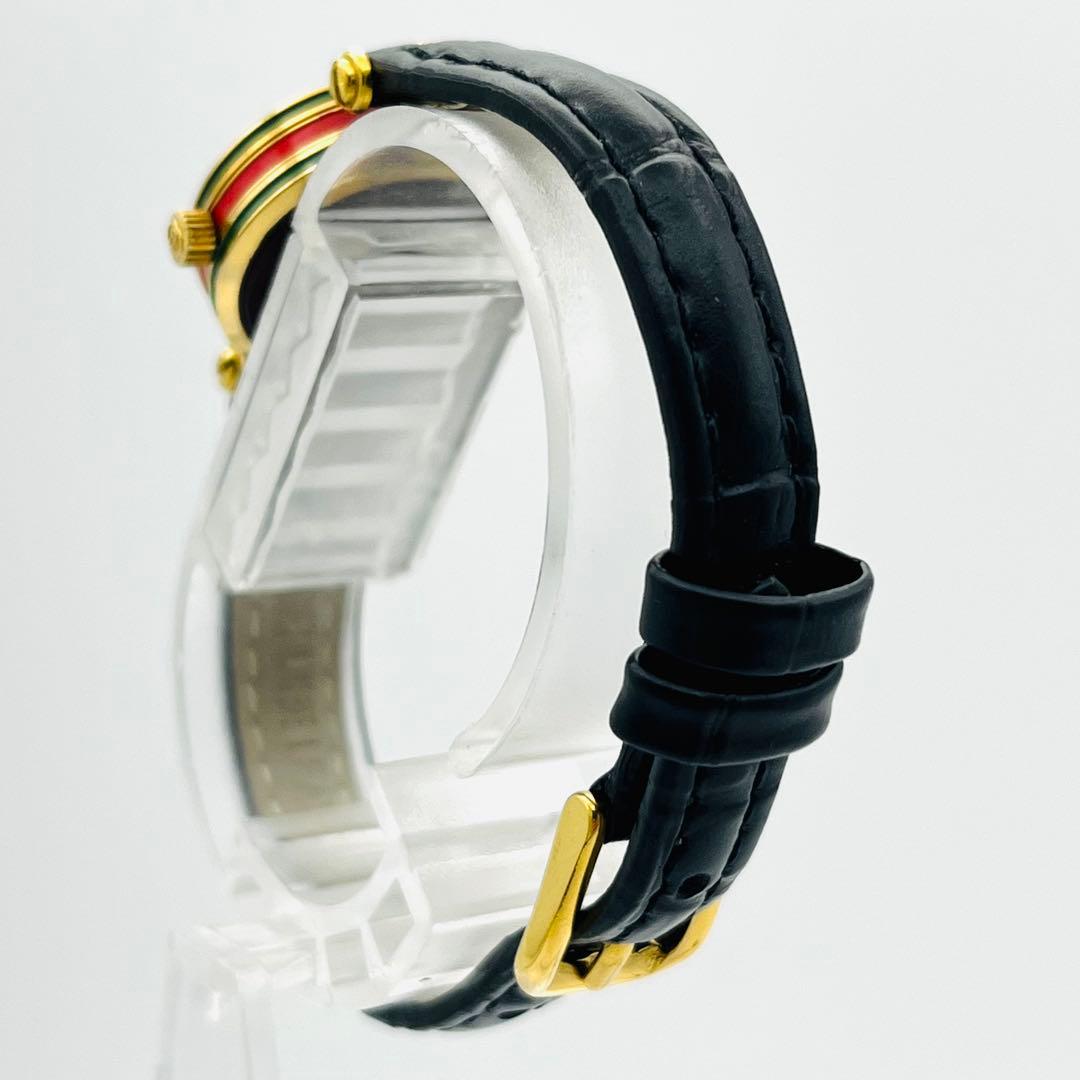 GUCCI シェリーライン ホワイト文字盤 ゴールドベゼル 革バンド