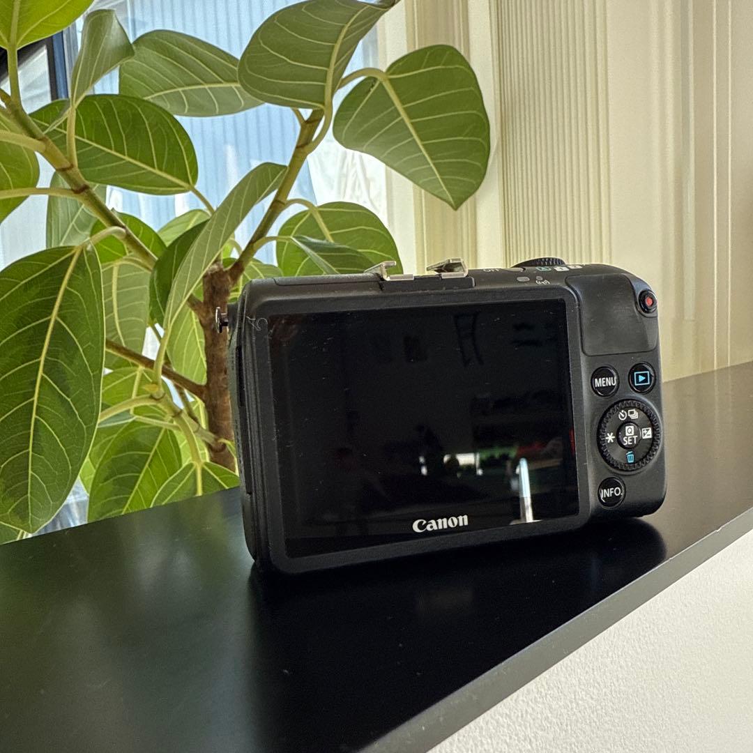 Canon EOS M2 ミラーレス一眼