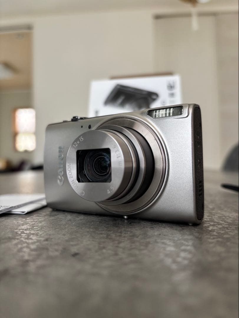 Canon IXY 650 シルバー コンパクトデジタルカメラ　他3点セット