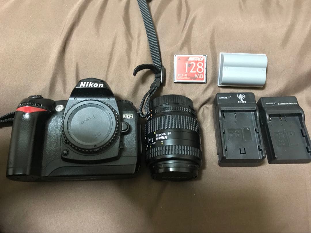 Nikon D70 デジタル一眼レフカメラ