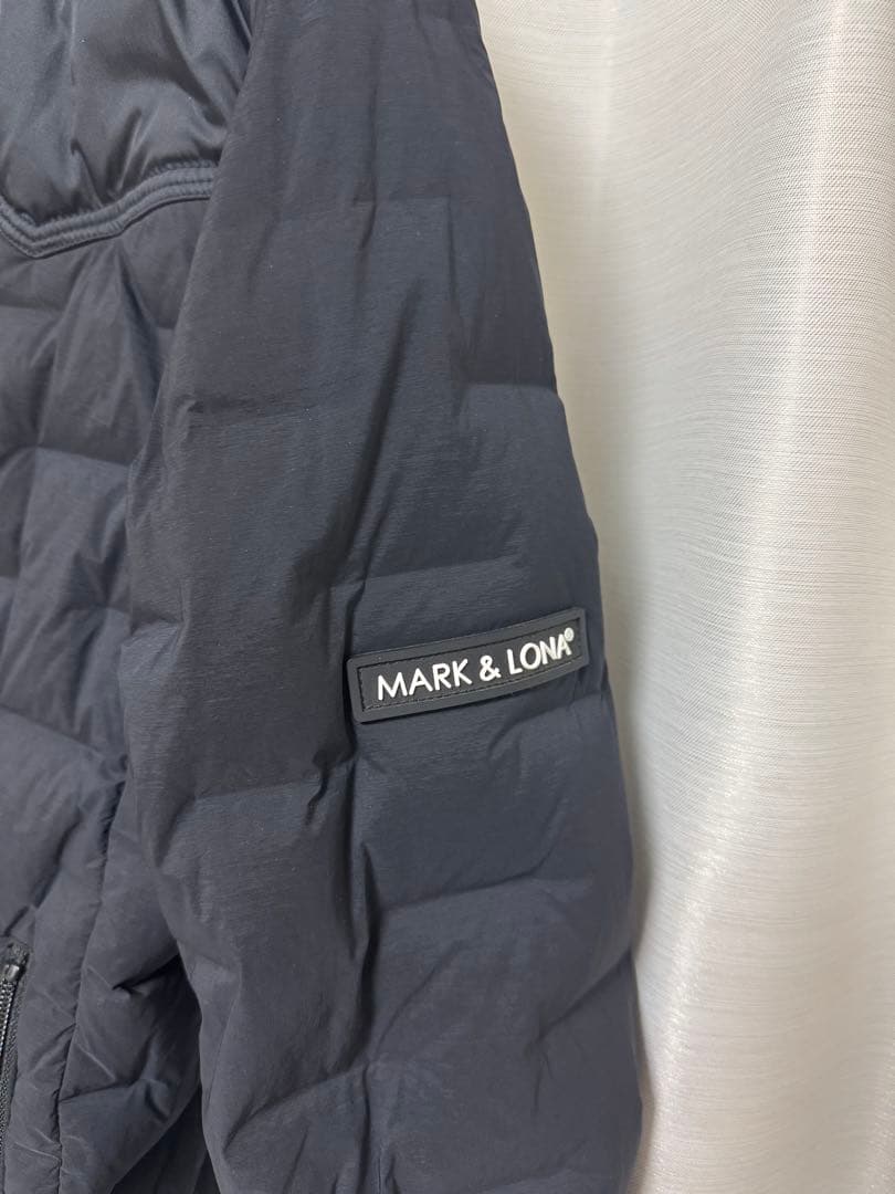 美品MARK & LONA ブラック ダウンジャケット
