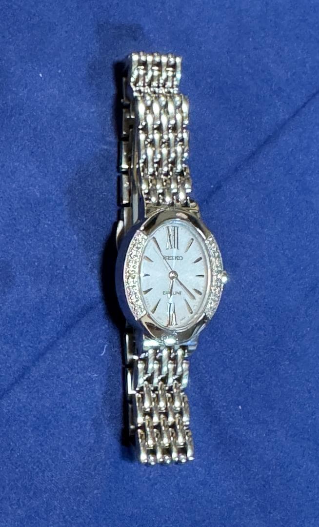 【美品ソーラー腕時計_エクセリーヌ ダイヤモンド付き】