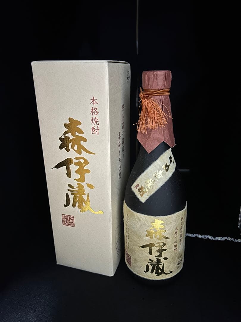 森伊蔵　金ラベル　芋焼酎 25% 720mlかめ壺焼酎 箱付き