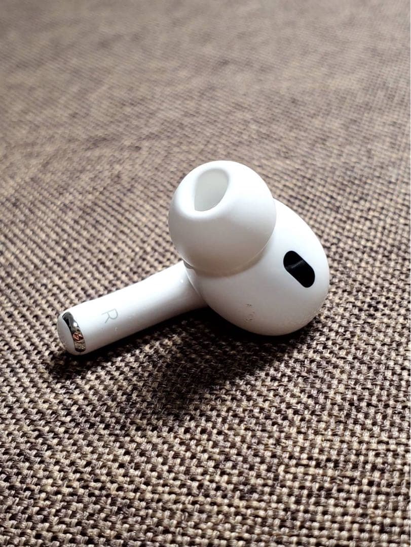 右耳 Apple AirPods Pro 第2世代 正規品 片耳632