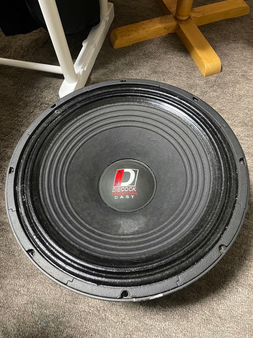 DIECOCK ダイコック外向き内向きトランクオーディオ　カーオーディオ　2発