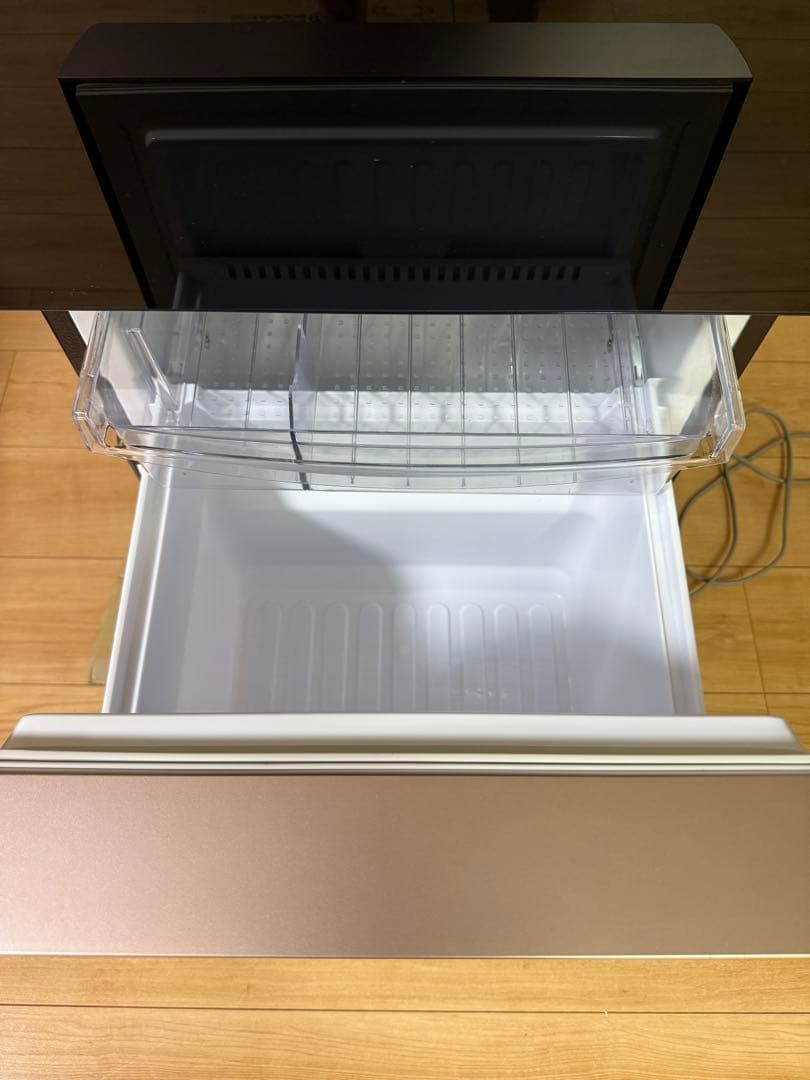 【送料込み】SHARP ブラック冷蔵庫 SJ-GD14E-B