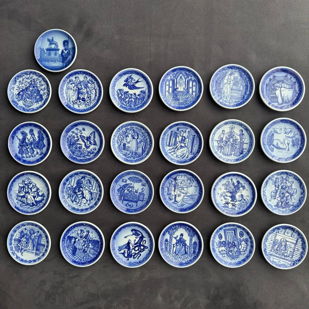   アンデルセン8cmミニチュアプレート25枚