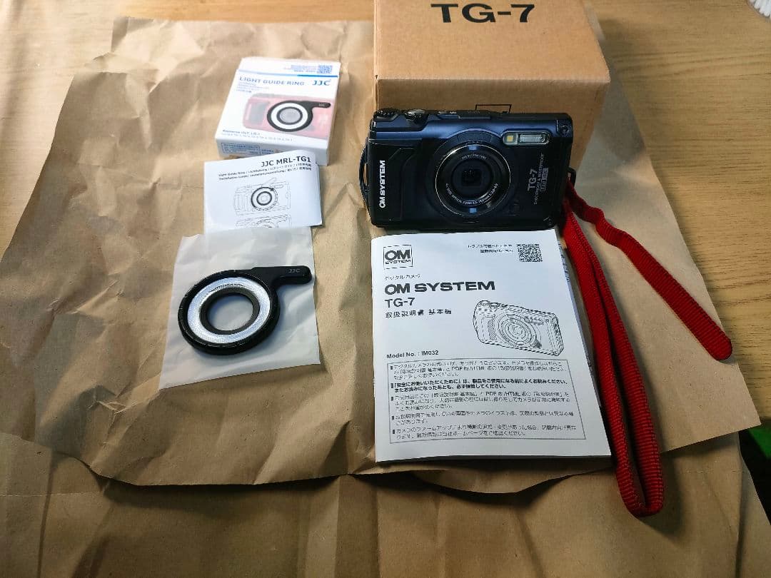 OM SYSTEM TG-7　ブラック(おまけLEDライトガイド)